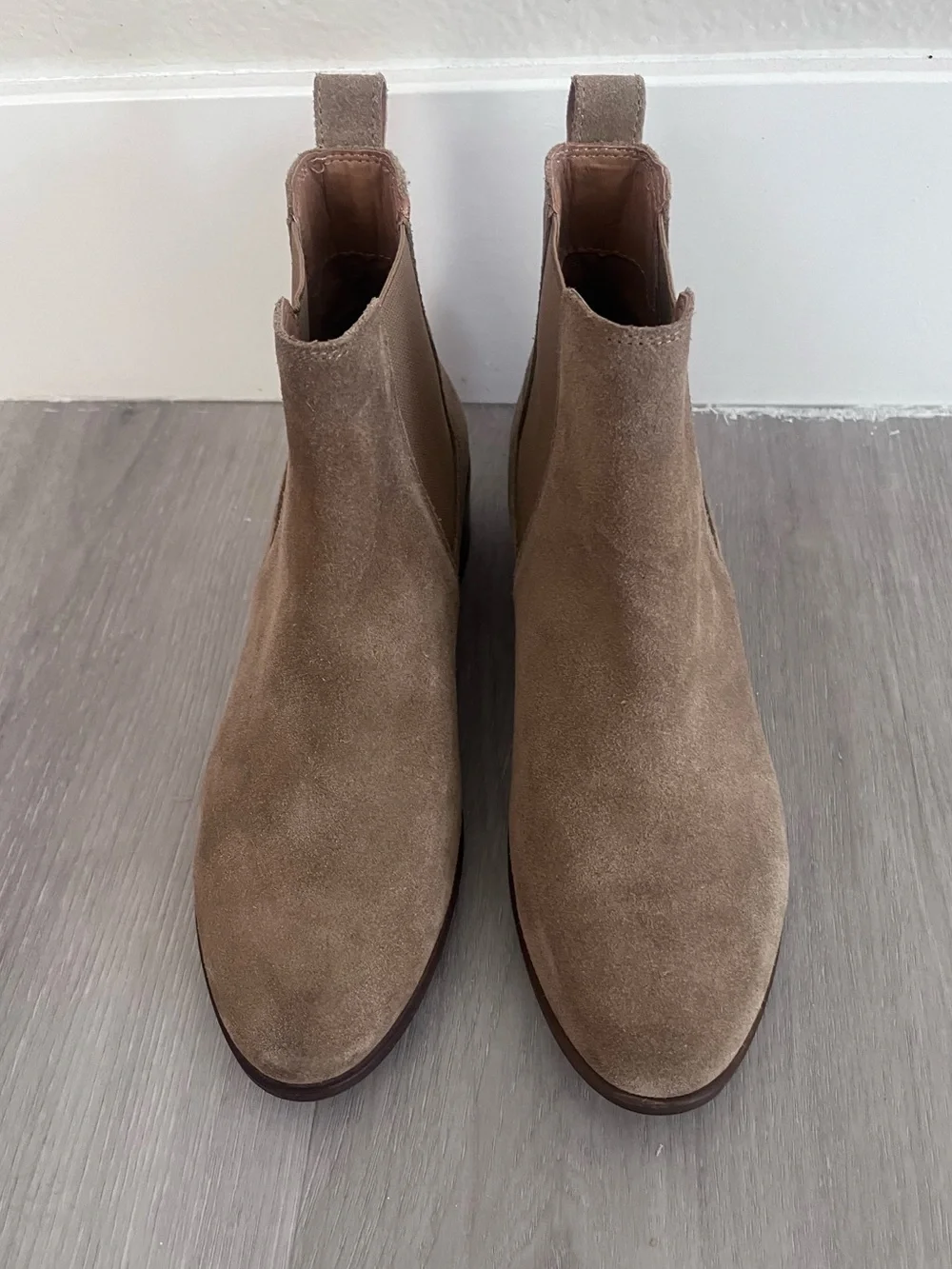 STEVE MADDEN Dover tan suede ankle boots